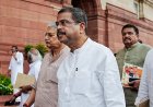 मंत्री ने छात्रों से बातचीत का दिया भरोसा, 'कॉकरोच मूवमेंट' नेताओं ने किया दावा